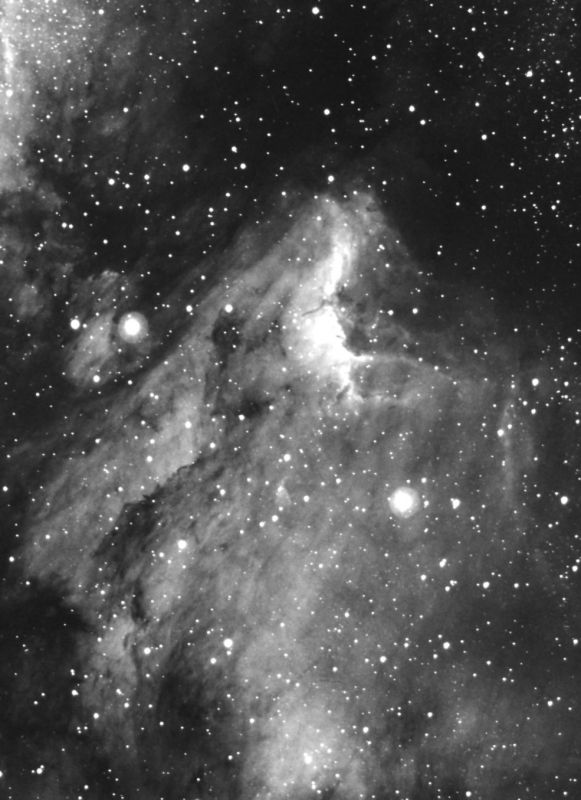 IC 5070 The Pelican Nebula in Cygnus
15x480secs, 3x600secs, Ha, captured with Astroart/Atik 314L, guided with PHD/webcam
