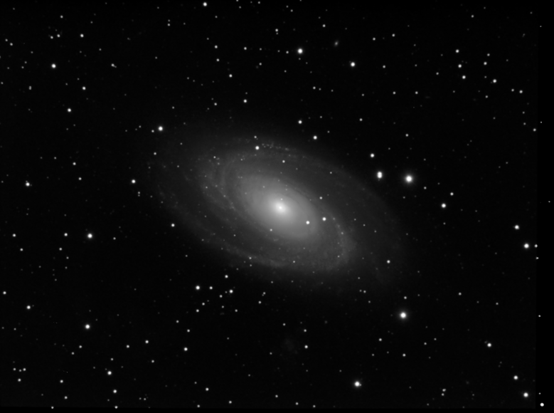 M81
M81 & UGC5336 visible at 6 O'Clock
6 Hours 20 minutes (19x20 minute subs taken over two nights)
Link-words: Messier Whitmarsh