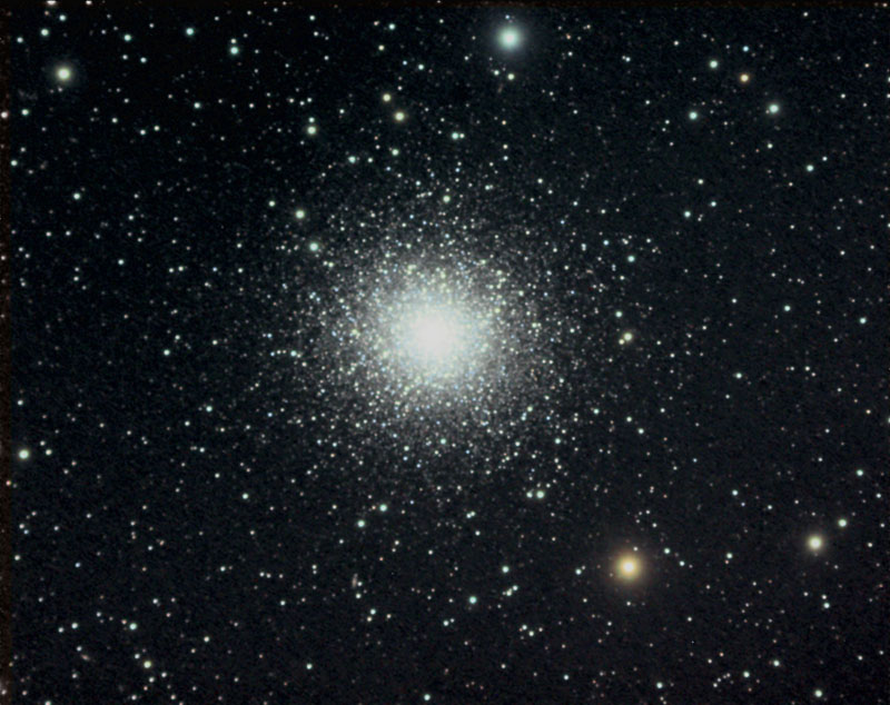 M13 in LRGB
This is a picture of M13 Globular Cluster in Hercules, approx 23.2 x 23.2' in size with a visual magnitude of 5.8
Link-words: Messier