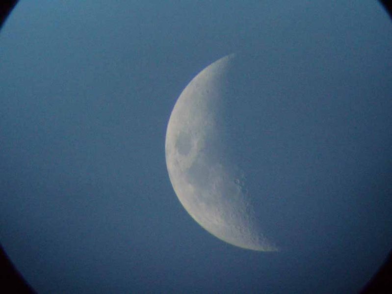 Moon Waxing crescent
Link-words: Doug