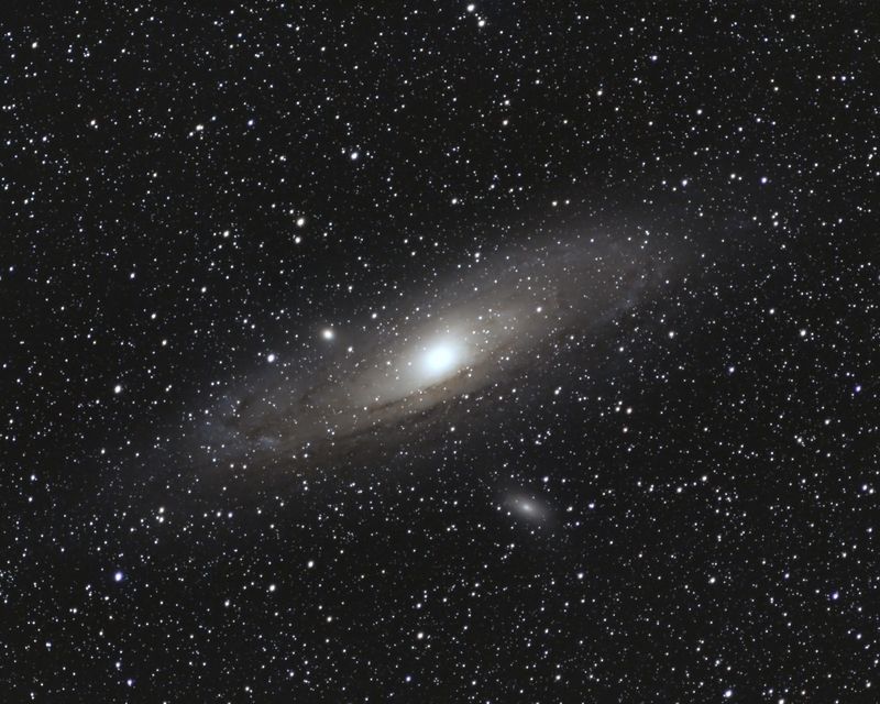 M31 - The Andromeda Galaxy
M31 using a modified Canon EOS350D and Nikon 300mm lens at F5.6  
38 x 5min at ISO 800
Link-words: Messier
