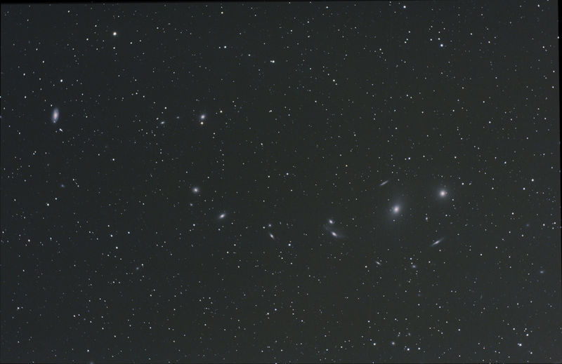 Markarian's Chain (2nd stage)
Combined images from herstmonceux and Blacklands total 28 x 5mins
Link-words: CarolePope