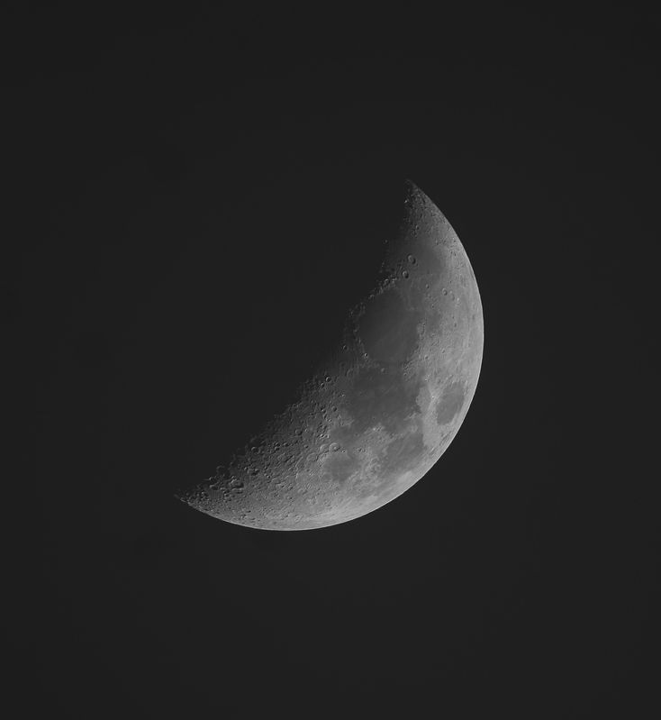 6 day old Moon Rother Valley
10 x single Jpeg images 
