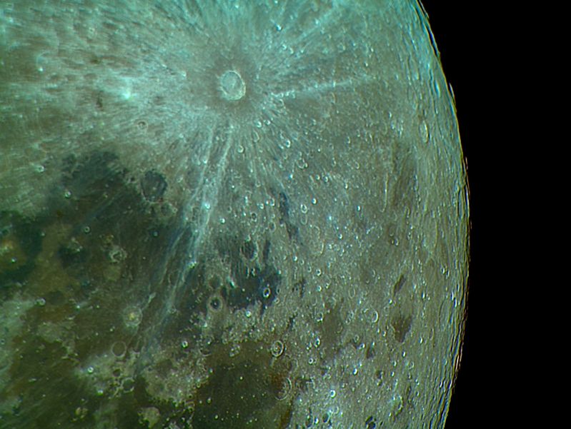 The Moon
50% of 5000 frames, full frame cropped and resized 0.5.
Link-words: Duncan