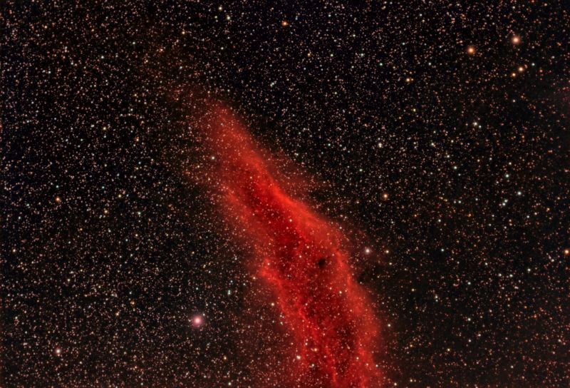 Half of NGC 1499 The California Nebula
Sharpstar 61EDPH with flattener. E60x60s G300 O10 10xFlats, 10xDarks
Link-words: Duncan