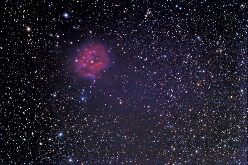 Cocoon Nebula IC5146, 17 to 22 August 2015, Manche, France
55 x 5minutes @ ISO800
Link-words: Duncan