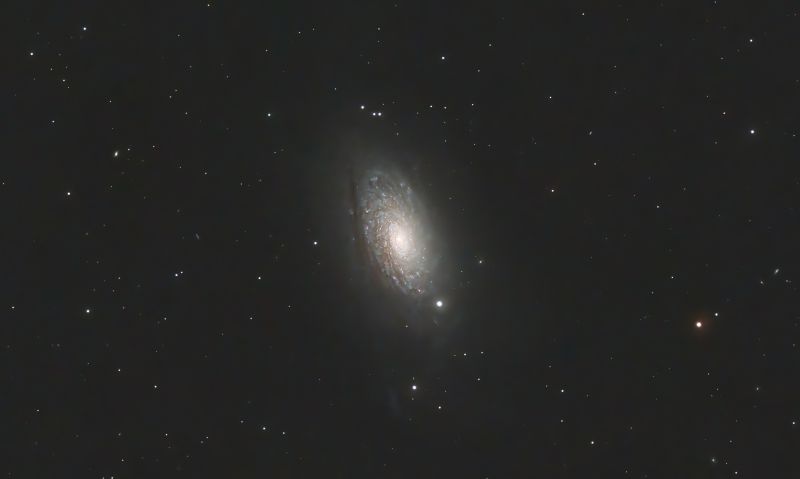 M63
M63 reprocessed 60 x 180s exposures calibrated dark and flat frames
Link-words: Galaxy