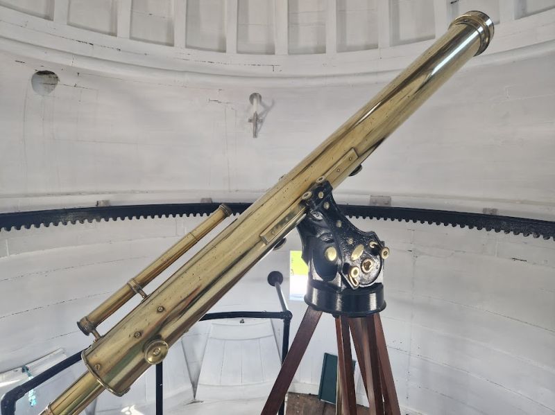 Telescope inside Cupola- Kings Observatory
Image of telescope inside the Observatory Cupola at top of building
Link-words: London KingsObservatory2024