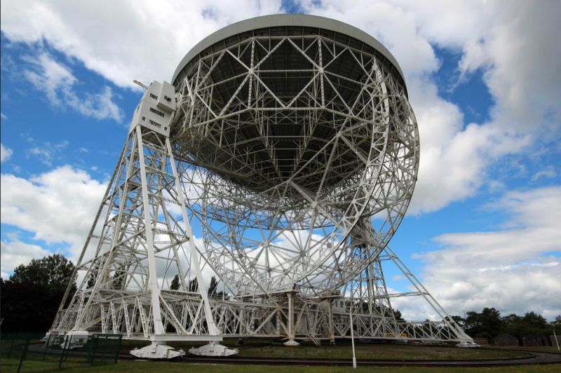 Jodrell bank 15/6/2013
OAS Trip on 15/6/2013 
Photo By Kylee
Link-words: Jodrell
