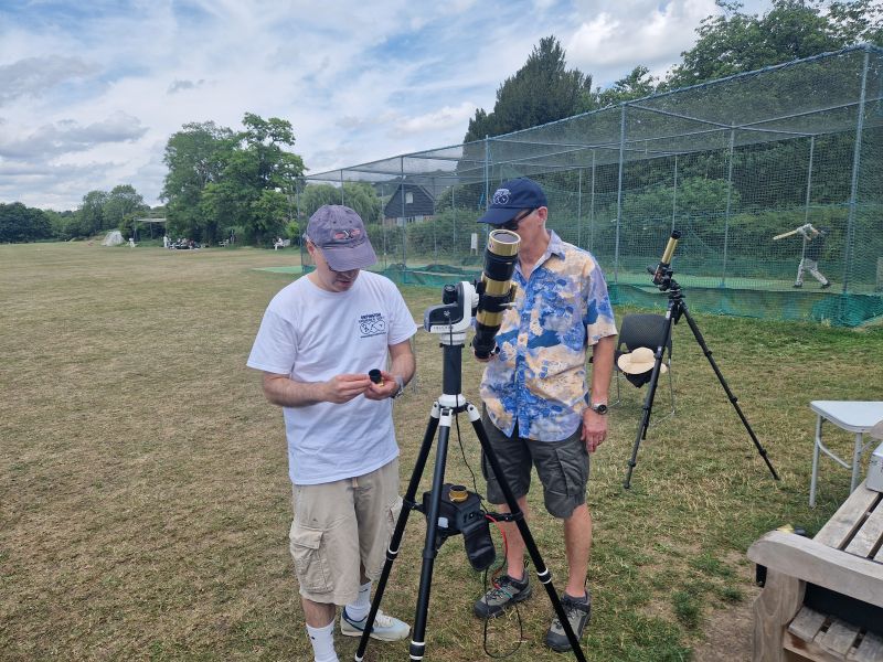 Starbeque 2025
Solar scope set up - Roberto and Jim
Link-words: OAS Starbeque 2025