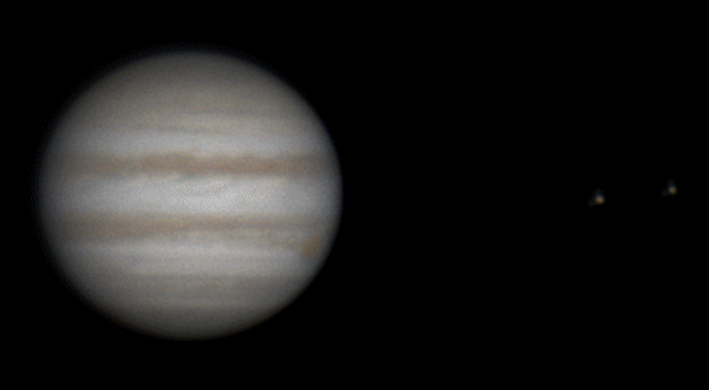 Jupiter with Europa and Io (Animation)
Europa is heading in towards Jupiter and Io out
Link-words: Duncan