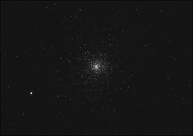 M15
40 x 30 sec images stacked in Dawn and final processed in CS2
Link-words: Messier